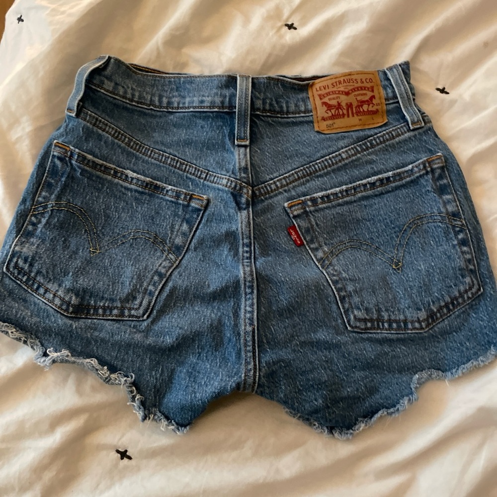 levi shorts